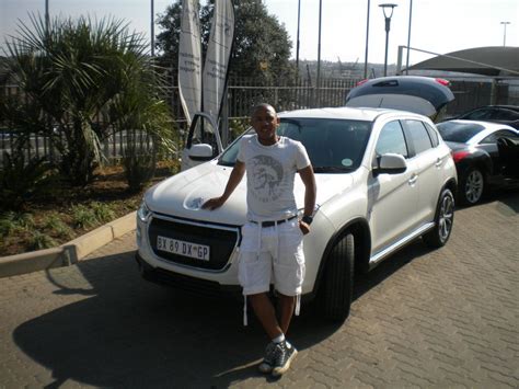 Andile Jali Drives Peugeot 4008 Diskioff
