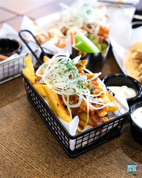 Naked Wings Brissy Eater