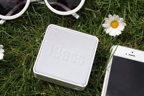 REVIEW : IBASS CONNECT SPEAKER - PRETTY YOUNG THING