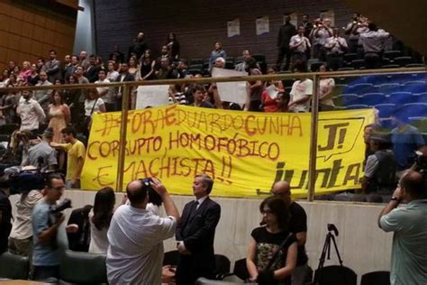 Eduardo Cunha é recebido beijaço gay na Assembleia Legislativa de SP CartaCapital