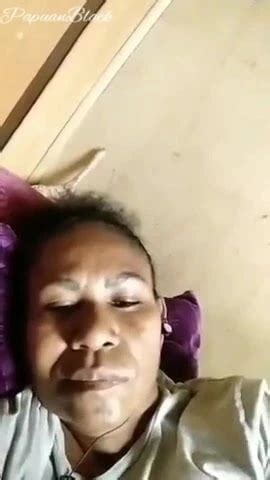 Motuan MILF Show Off Fingering Fingering Porn XHamster