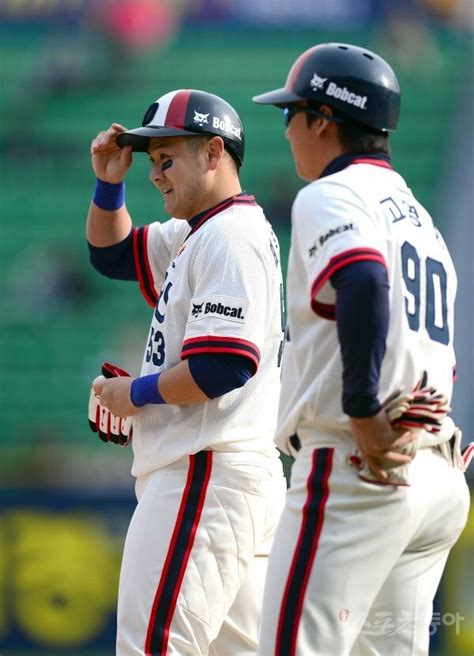 포토 최주환 1군 복귀 첫 안타｜스포츠동아