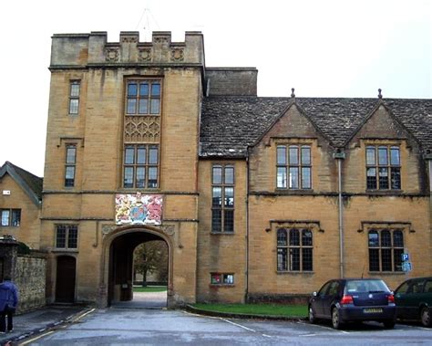 10 Oldest Schools In The World