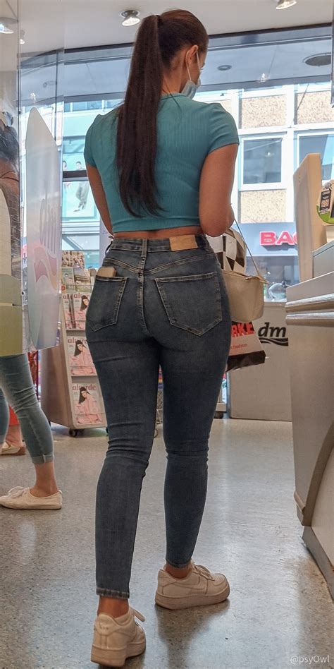 Nice Body Round Ass Tight Jeans Forum