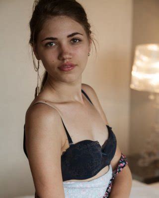 Leggy Teen Babe Sliding Panties Over Shaved Pussy And Ass While Stripping Porn Pictures Xxx