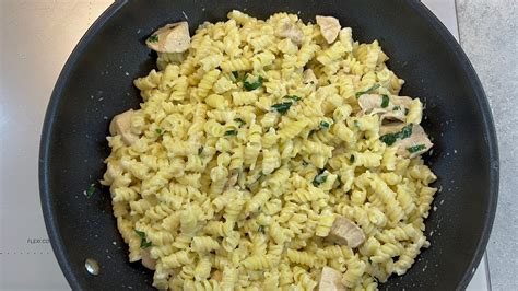 Макароны с курицей в сливочном соусе. Очень быстро и вкусно😋 - YouTube