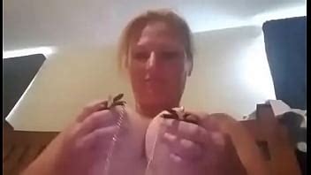 Milf Con Pinzas Para Pezones XVIDEOS