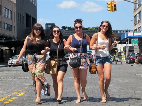 Sale Explore Nyc S Sex And The City Hotspots With Off Tour Ticket Kd