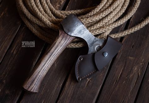 Топорики для туризма и охоты