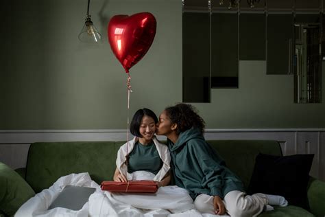 The Best Lesbian Gift Ideas For Different Types Of Lesbians Her