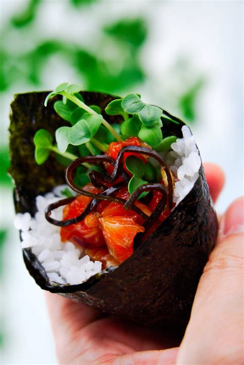 Spicy Salmon Sushi Hand Roll Recipe Salmon Temaki Sushi