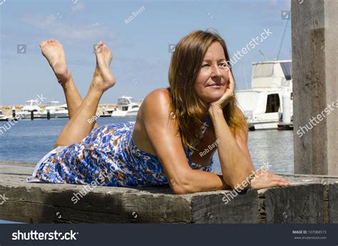 Photo De Stock Sexy Mature Woman Enjoying Relaxed Sunny 107088515 Shutterstock