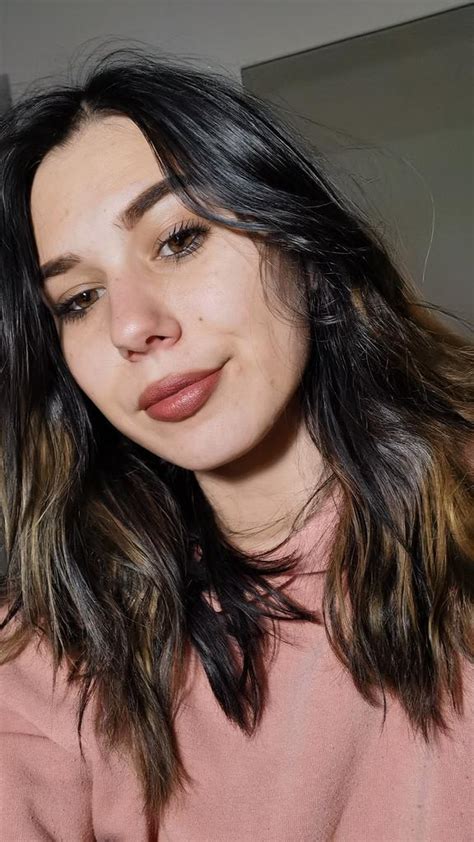 Mladé dievča s dokonalým telom si užíva sex Escort Slovakia