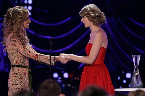 Taylor Swift Says Faith Hill Has Been a Mentor Throughout Her Career