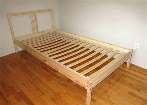 Деревянный каркас односпальной кровати 85 фото