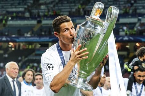 CR7 Ballon d'Or 2016 : Voici les 5 grands moments de son année ...