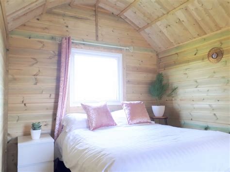 Current Berry Cottage – Big Weekend