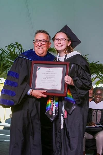 Eckerd College celebrates its 60th Commencement ceremony - News ...