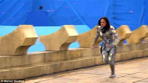 Tessa Thompson Glams Up In Nude Chiffon Gown On Carousel Daily Mail Online