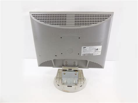 ЖК-монитор 15" Samsung SyncMaster 152V