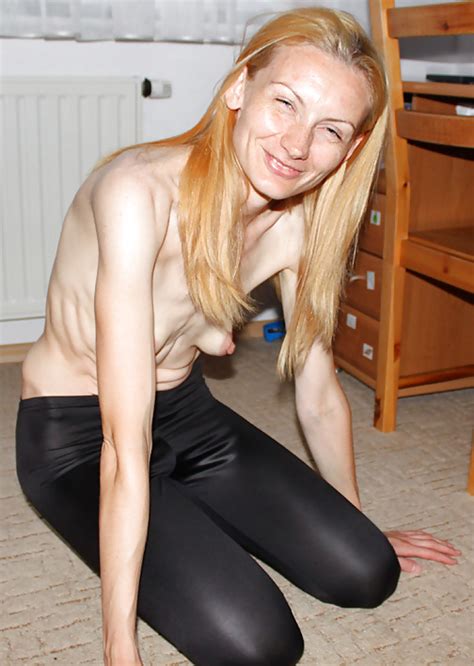 Skinny Milf Showing Her Pussy And Small Tits Porn Pictures Xxx Photos Sex Images Pictoa