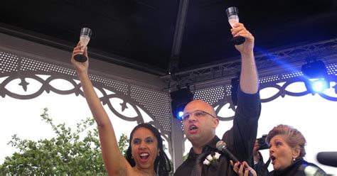 G1 Fãs da banda Red Hot Chilli Peppers se casam no Rock in Rio notícias em Rock in Rio 2011