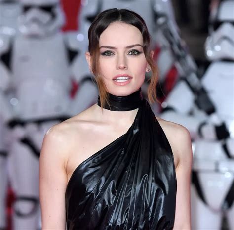 Hot Photos Of Daisy Ridley Which Will Make Your Day The Day Made