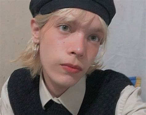 Sweetboy Cam Model Free Live Sex Show Chat Stripchat