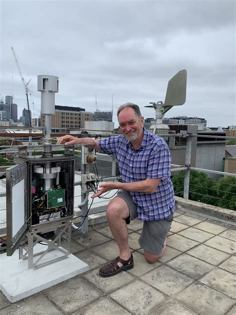Could an automated pollen counter help with hay fever? | CES