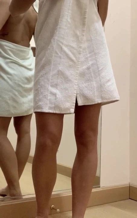 Amateur Girl With Star Tattoo Towel Drop American Porn XHamster