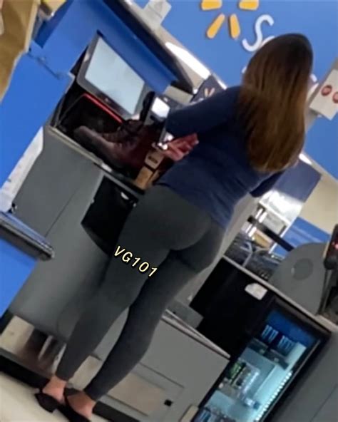 Big Ass I Captured At Walmart Spandex Leggings Yoga Pants Forum