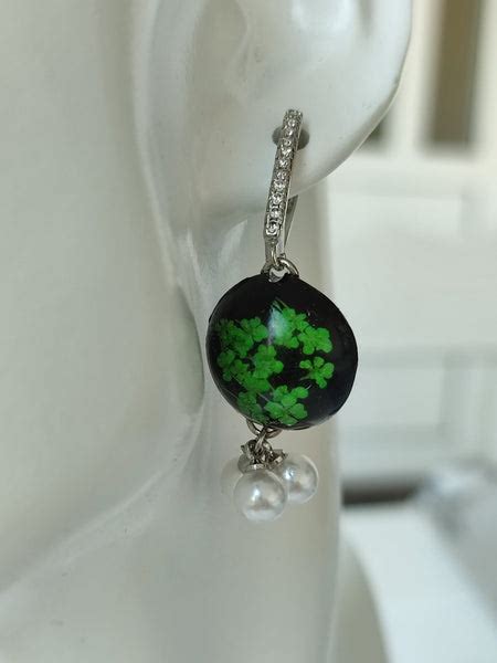 Обеци от епоксидна смола и естествени цветя № О/91 – Mijou