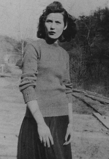 12 Rare Loretta Lynn Childhood And Early Photos Nsf News And Magazine