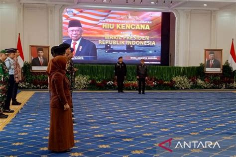 Wapres Ma Ruf Terima Penyematan Brevet Kehormatan Hiu Kencana Antara News