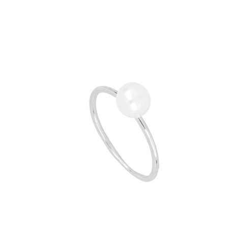 Pearl Ring