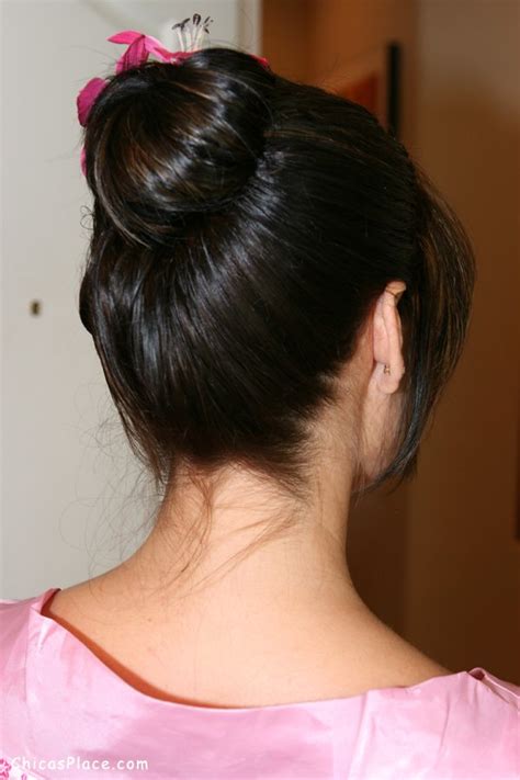 Hot Chica Looking Stunning In A Pink Silk Outfit Photos