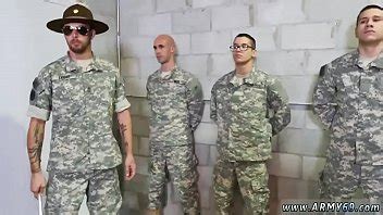 Fotos Chicos Desnudos En Grupos En Examen M Dico Militar Gay Good Anal Xnxx
