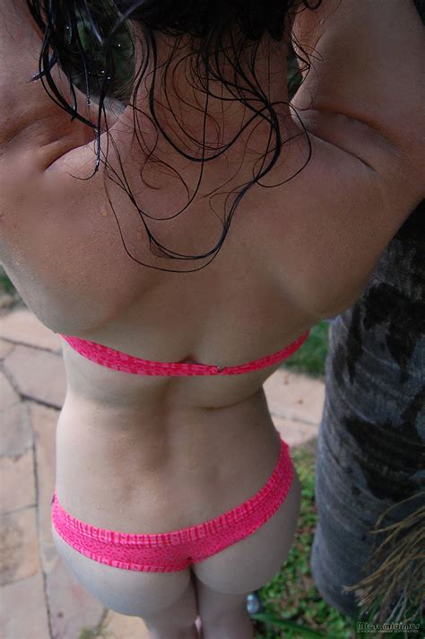 Bikini Model Flirty AI Enhanced SexyCoral Topaz Sharpen Porn Pic