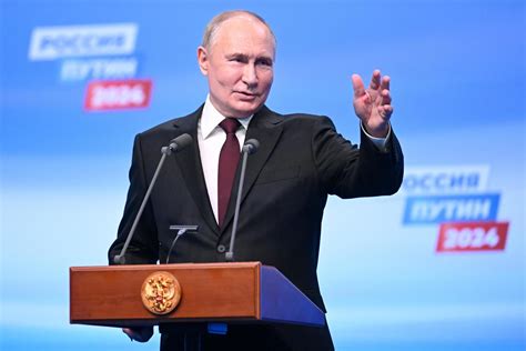 Vladimir Putin Obtiene M S Del De Los Votos Y Ser Presidente De