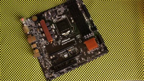 Asrock B150M Pro4S/D3 - YouTube