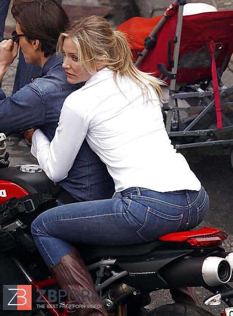 Taut Bootie Diaz ZB Porn