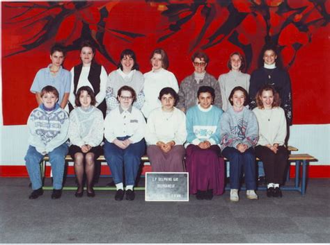 Photo de classe Classe de ème année BEP CAP de Lycée Professionnel Delphine Gay