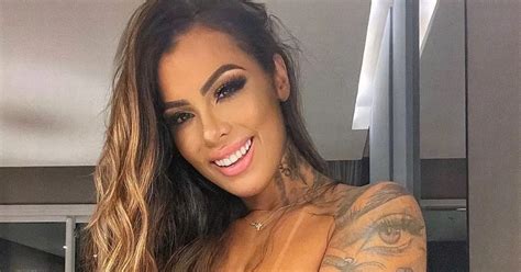 Model Says Boob Job Helped Her To Love Herself Again After Ex Cheated With Best Pal Daily Star