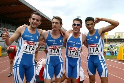 Spazio Gay Foto Filmati Racconti E Annunci Il Cazzo Degli Sportivi