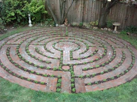 Backyard Labyrinth Garden Cnn Times Idn