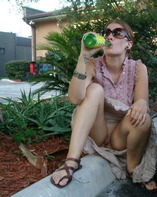 Babe Sluts UpSkirt NO PANTIES Mix SiNNeR Porn Pictures XXX Photos Sex Images