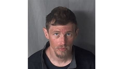 Franklin County Deputies Seek Sex Offender With Active Warrant After