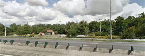 Lieu de rencontre gay une aire dautoroute fermée 24Gay