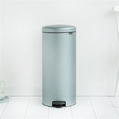 Brabantia Treteimer Newicon Liter Metallic Mint