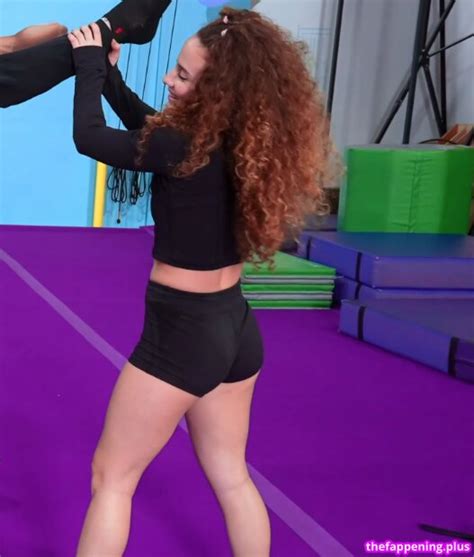 Sofie Dossi Sofiedossi Nude OnlyFans Photo 175 The Fappening Plus